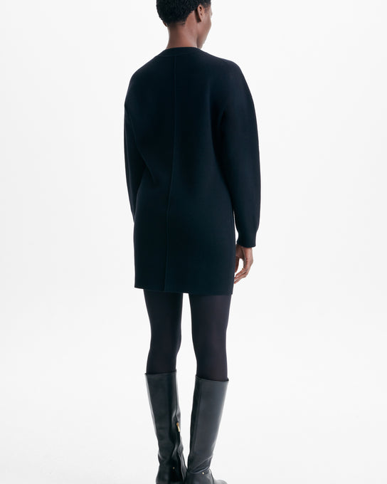 robe courte en maille de laine mérinos, marque Vanessa Bruno, modèle Hyacinthe, coloris noir