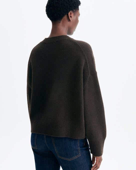 pull col rond en laine et yak, marque Vanessa Bruno, modèle Hinde, coloris marron