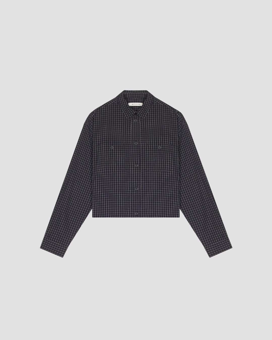 chemise à carreaux, marque masscob, modele zendaya, coupe courte et boxy