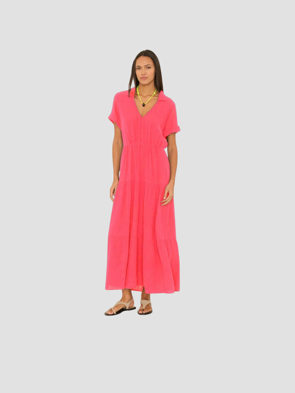Robe Larissa Xirena au look effortless chic, avec une coupe fluide et tombé naturel
Robe Xirena Larissa, élégante et décontractée, parfaite pour un style minimaliste et confortable
Robe Larissa Xirena à manches courtes
Robe Xirena modèle Larissa, coupe fluide
Robe Larissa Xirena au style décontractée