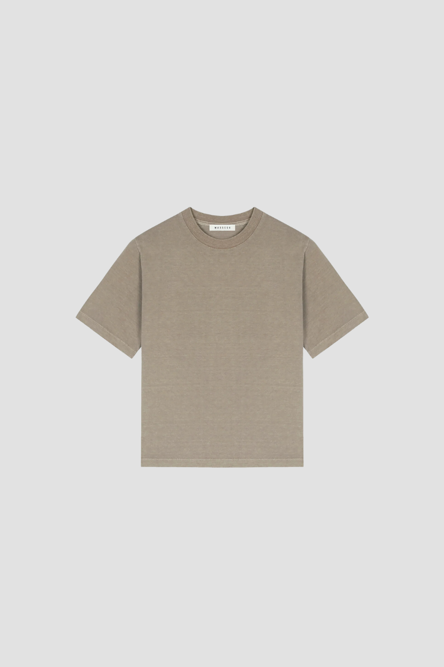tee shirt Vik Masscob
authentique coton aspect vintage
coupe parfaite avec un jean ou un short