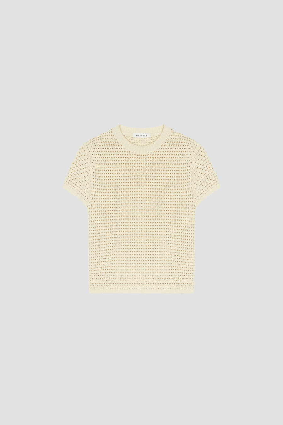 pull intemporel en crochet beige masscob
il sublimera votre look
tendance forte de la collection masscob
masscob