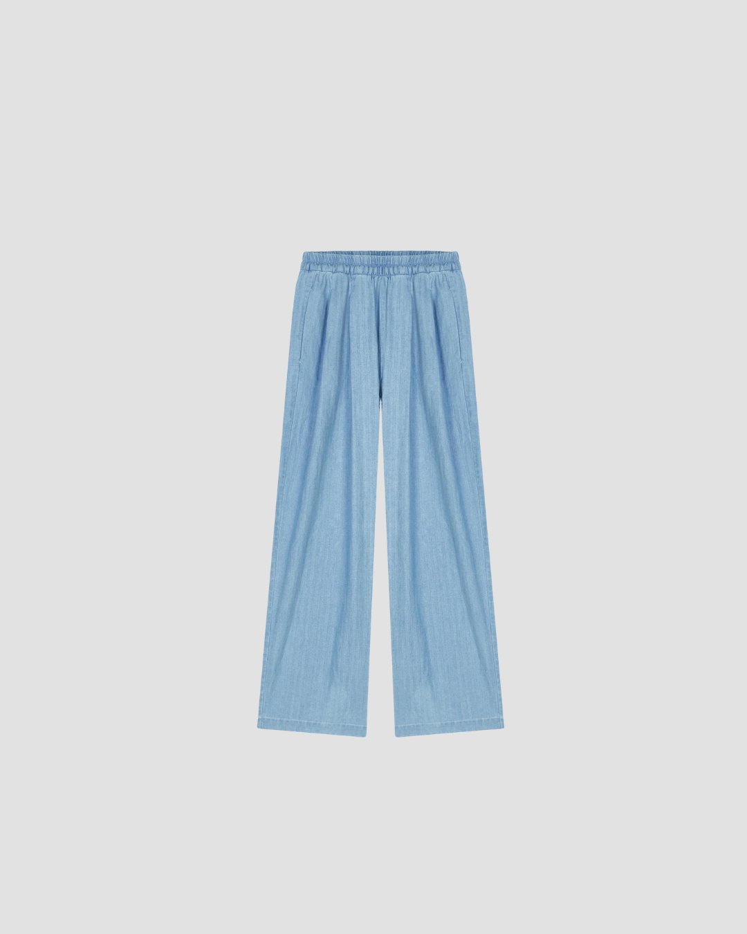 idéal cet été ce pantalon en coton tendance masscob
très facile à porter dans des looks différents
idéal avec un débardeur ou un tee shirt , encore plus looké avec une chemise en popeline
masscob