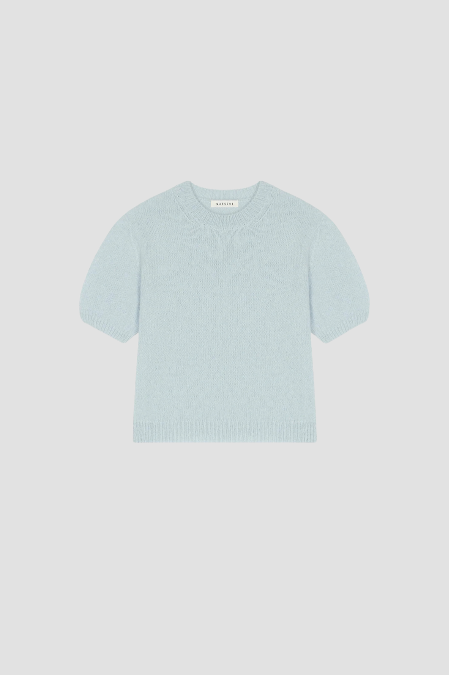 pull idéal à la mi saison avec une vetse ce pull manches courtes en lainage vous fera un look tendance
masscob