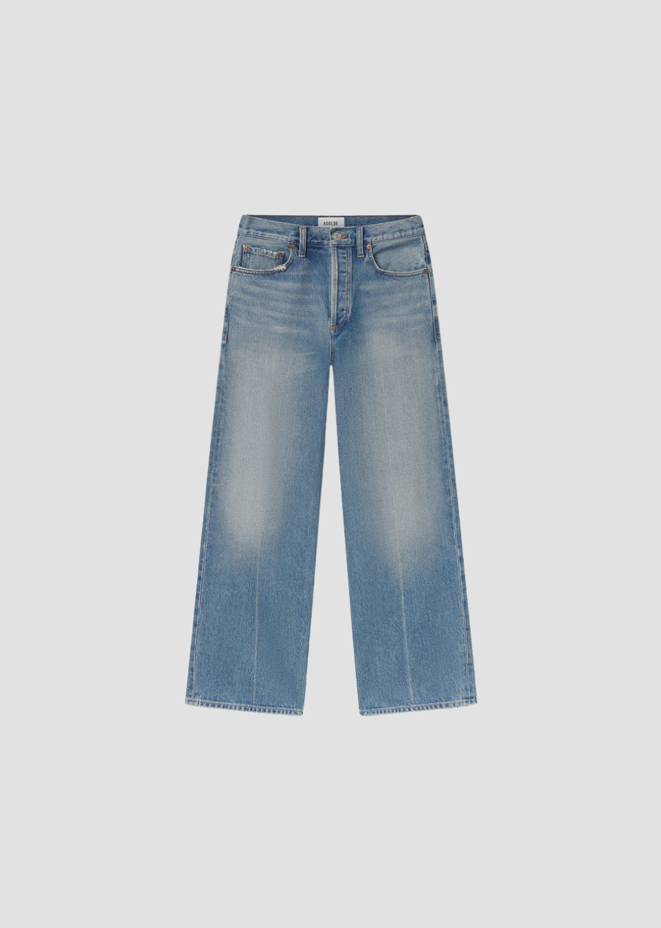 jean tendance été
idéla avec ne chemise il saura vous faire un look casual chic. tendance citadine avec cette coupe droite et courte