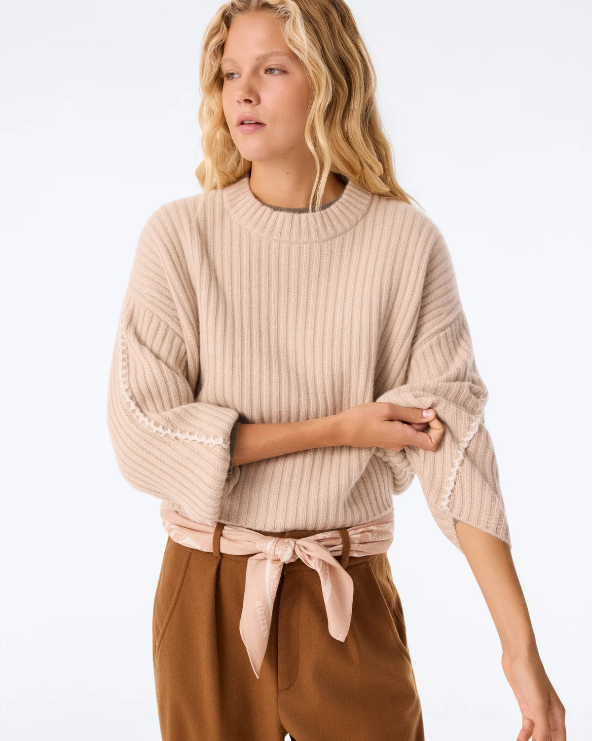 Pull Ilana Kujten, coloris organic, cachemire – vue 2