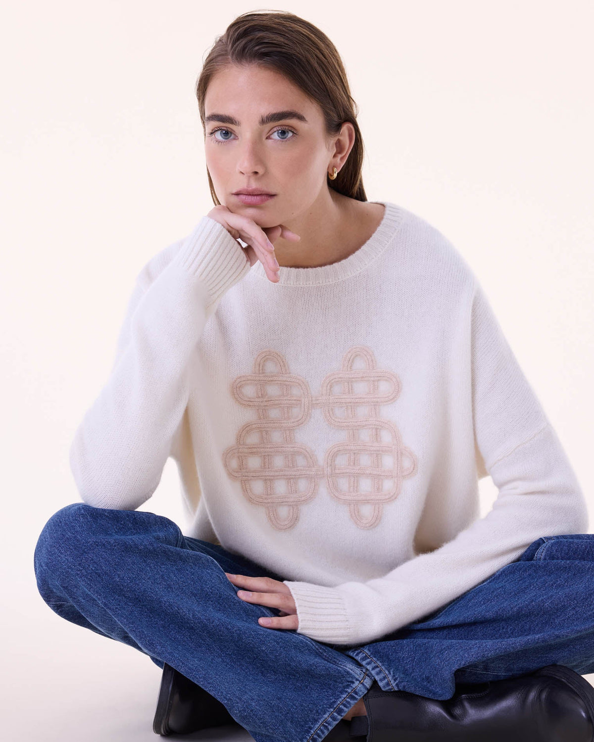 Pull Amélie Symbol Kujten, coloris latte, cachemire – vue 2