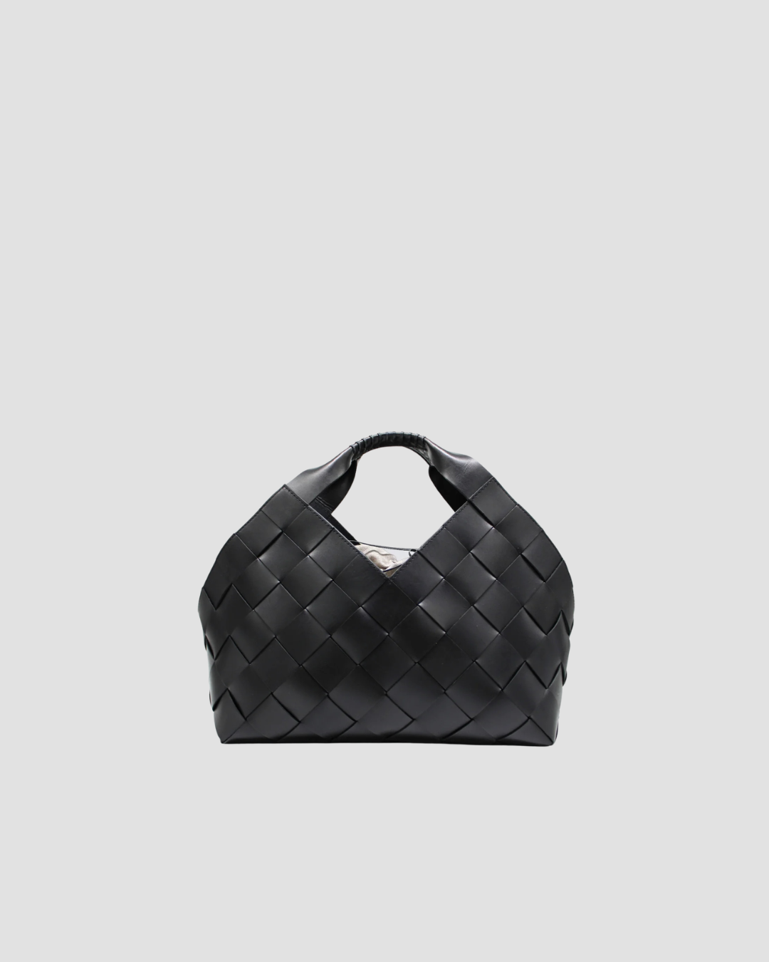 sac en cuir de buffle iconique et intemporelle
parfait pour sublimer vos tenues et vos looks les plus tendance