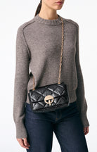 sac bandoulière en cuir craquelé, modèle moyen, marque Vanessa Bruno, modèle Moon M