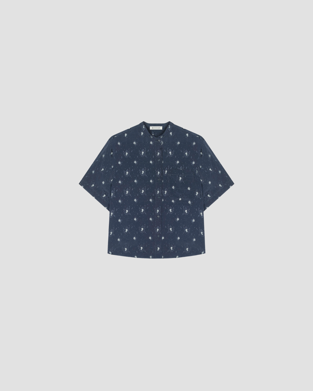 Chemise Masscob élégante au tombé fluide, parfaite pour un look chic et naturel
Chemise Masscob au design épuré, alliant confort et sophistication discrète