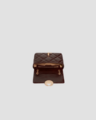sac bandoulière en cuir craquelé, modèle moyen, marque Vanessa Bruno, modèle Moon M, coloris chocolat
