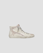 slide blanche golden goose intemporelle et qui coordonne avec toutes vos tenues 
slide golden goose mode tendance été 
golden goose
baskets montantes golden goose
