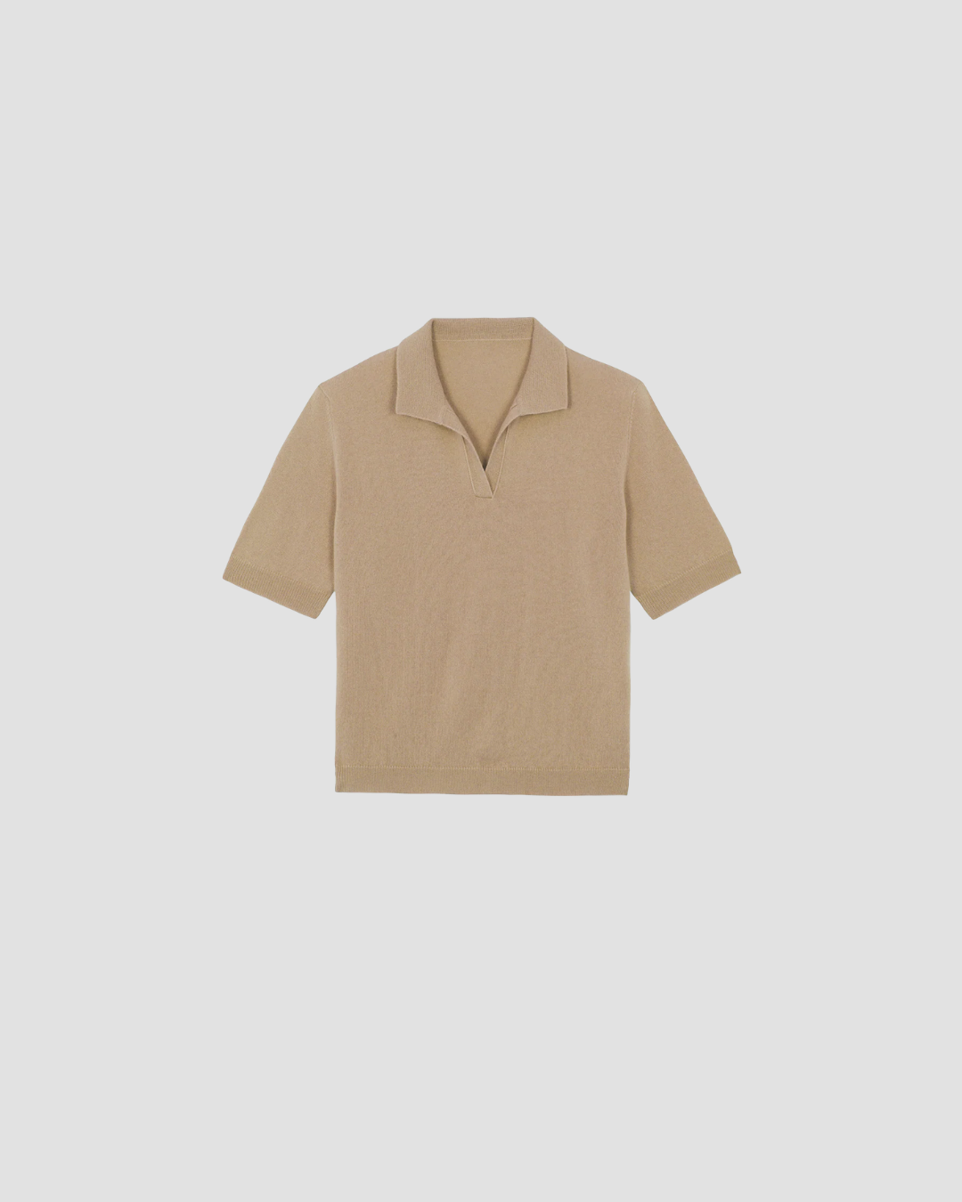 pull en cachemire responsable Linnea Lund 
tendance au confort pour ce pull polo 
idéal avec un jupon pour un coté girly affirmé 
sur un jean copié de look de Caroline Bessett 